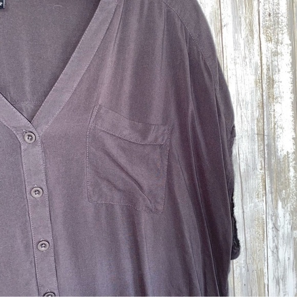 Torrid Dark Grey Button Down - Picture 4 of 5